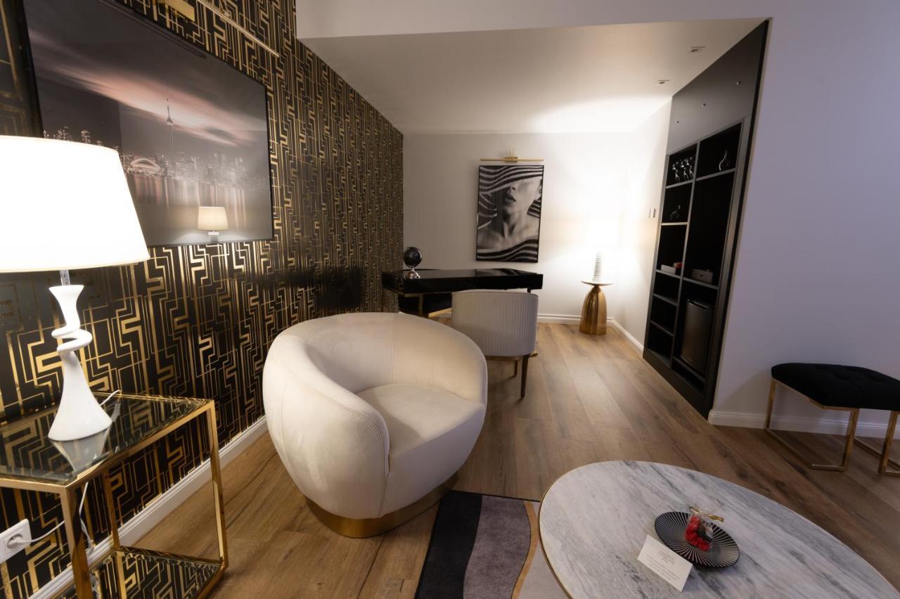 Grand Hotel Du Tonneau D'Or Belfort Dış mekan fotoğraf
