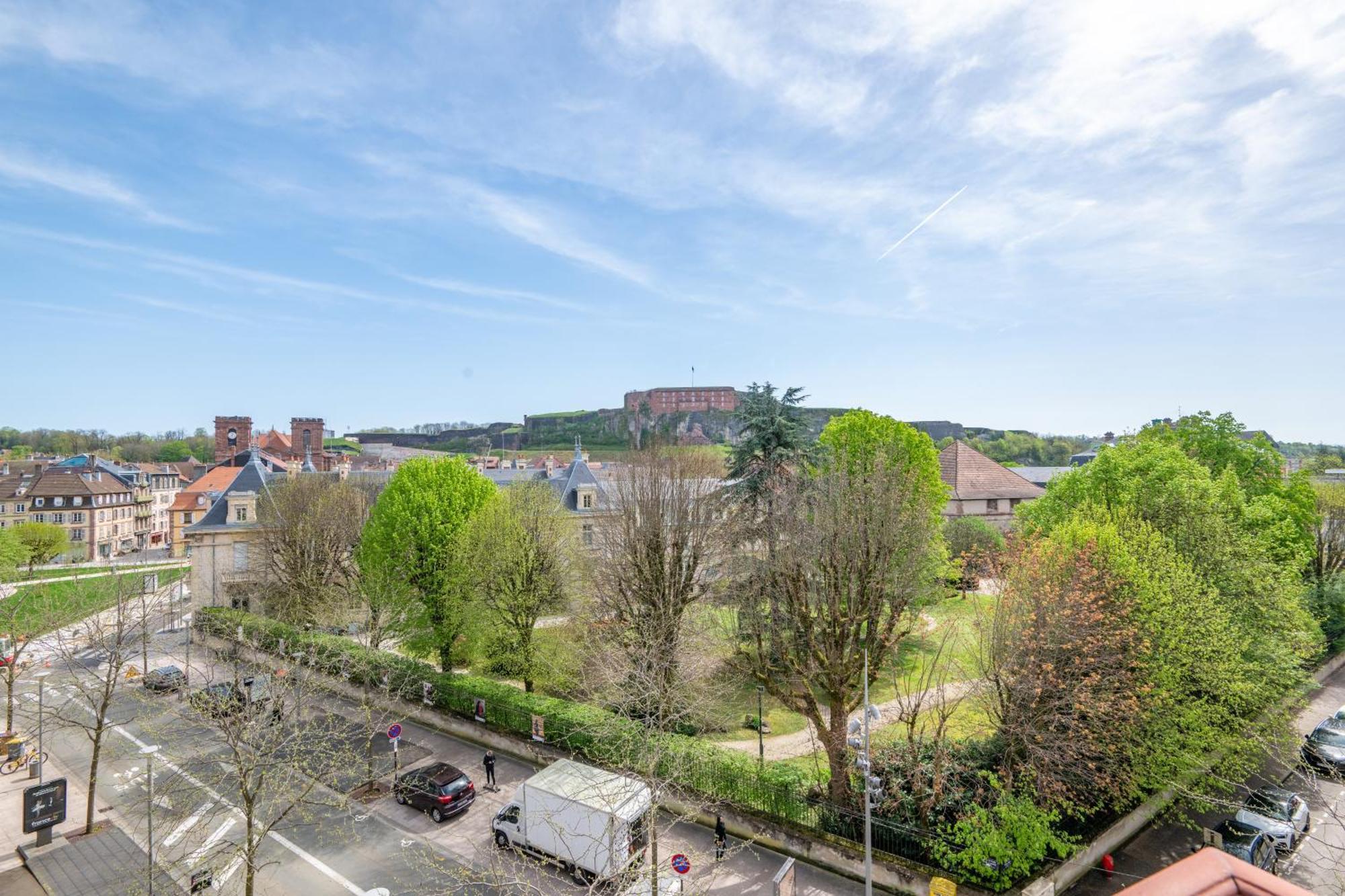Grand Hotel Du Tonneau D'Or Belfort Dış mekan fotoğraf