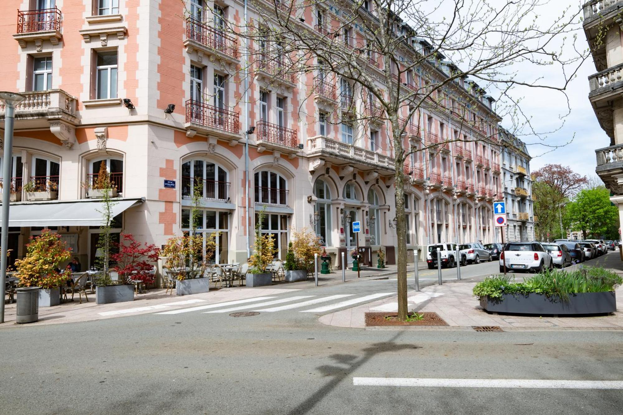 Grand Hotel Du Tonneau D'Or Belfort Dış mekan fotoğraf