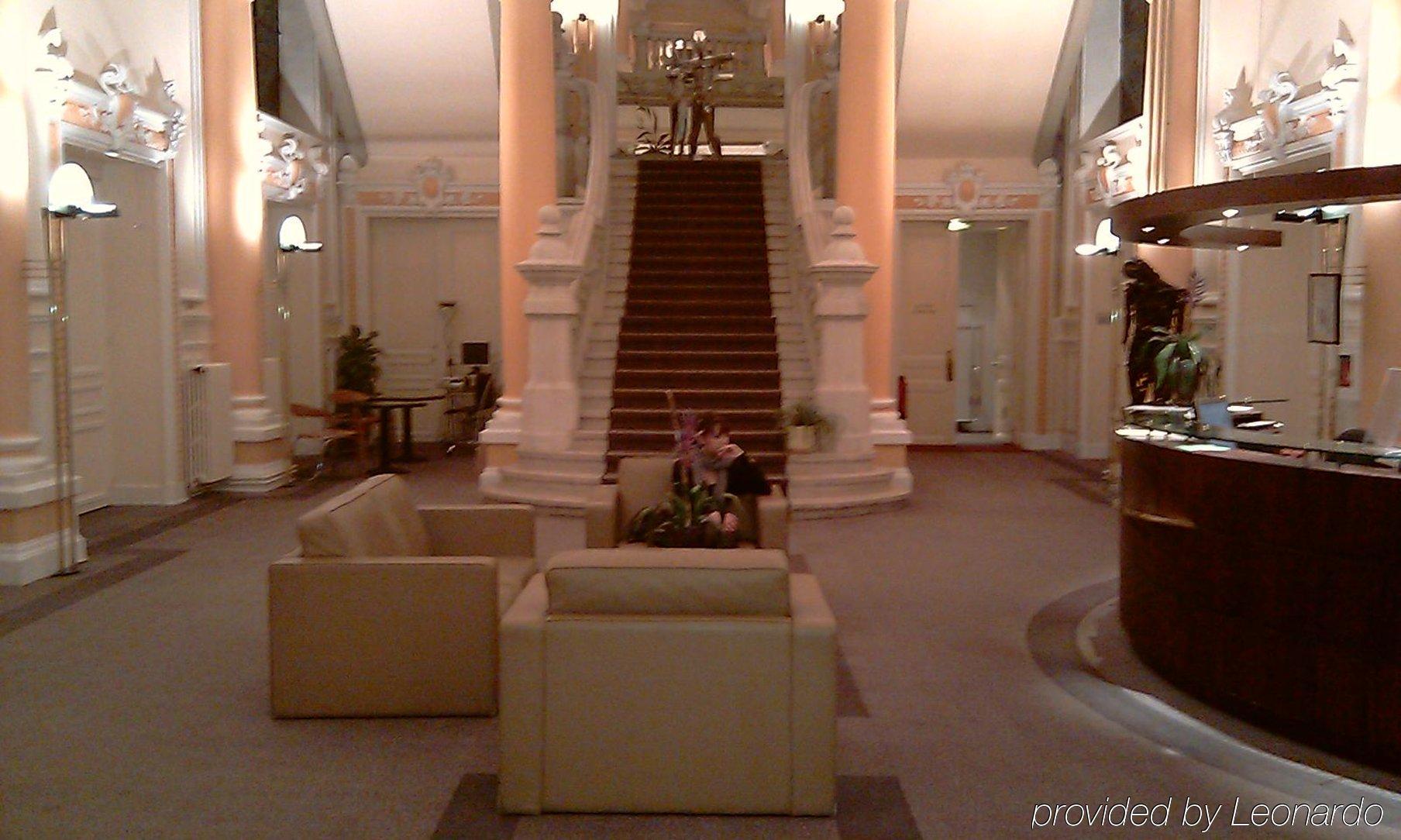 Grand Hotel Du Tonneau D'Or Belfort İç mekan fotoğraf